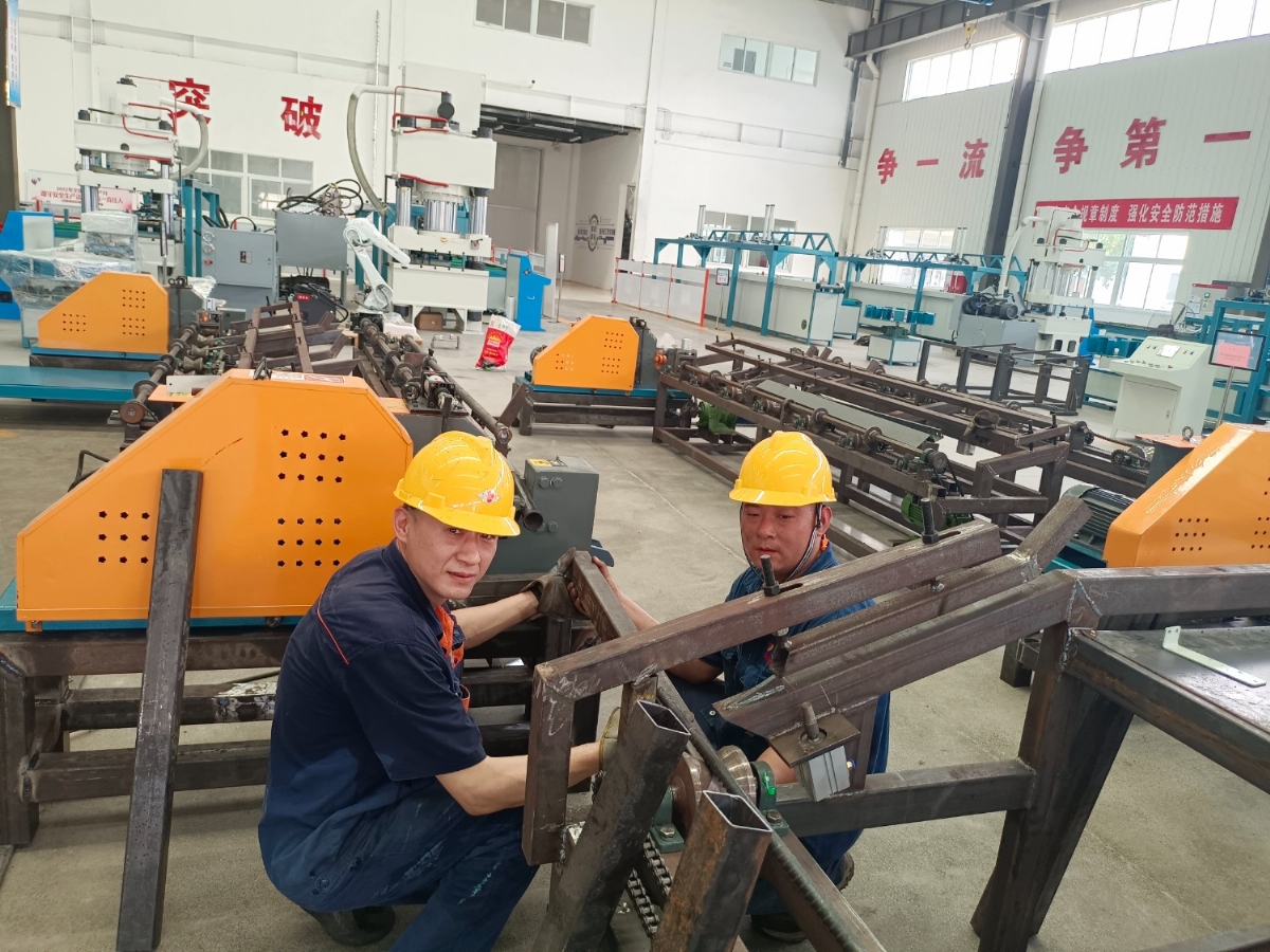 矿用产品公司事业部强化高温生产安全管理工作