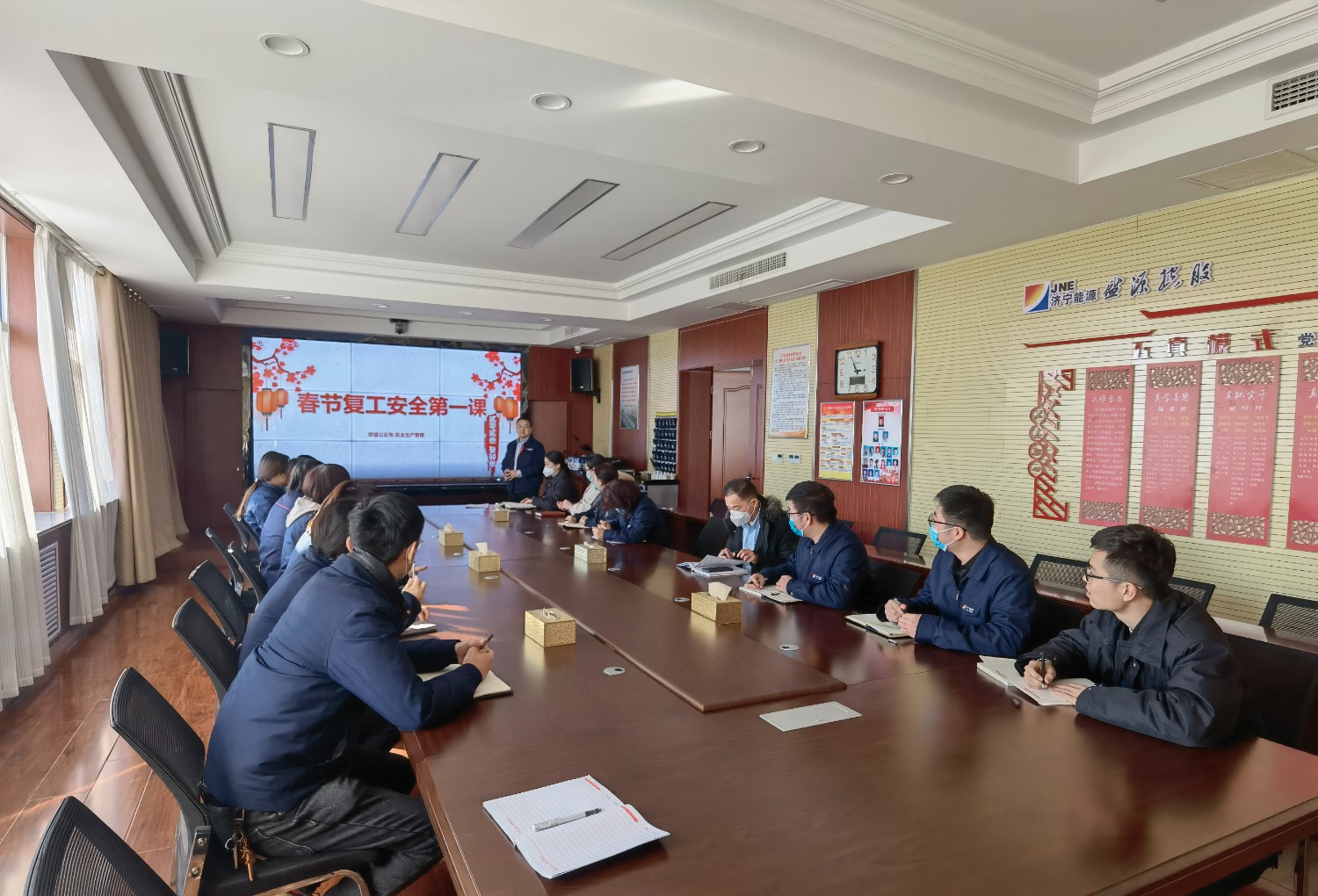 b4910c25bff87a9b92c48569611ba33