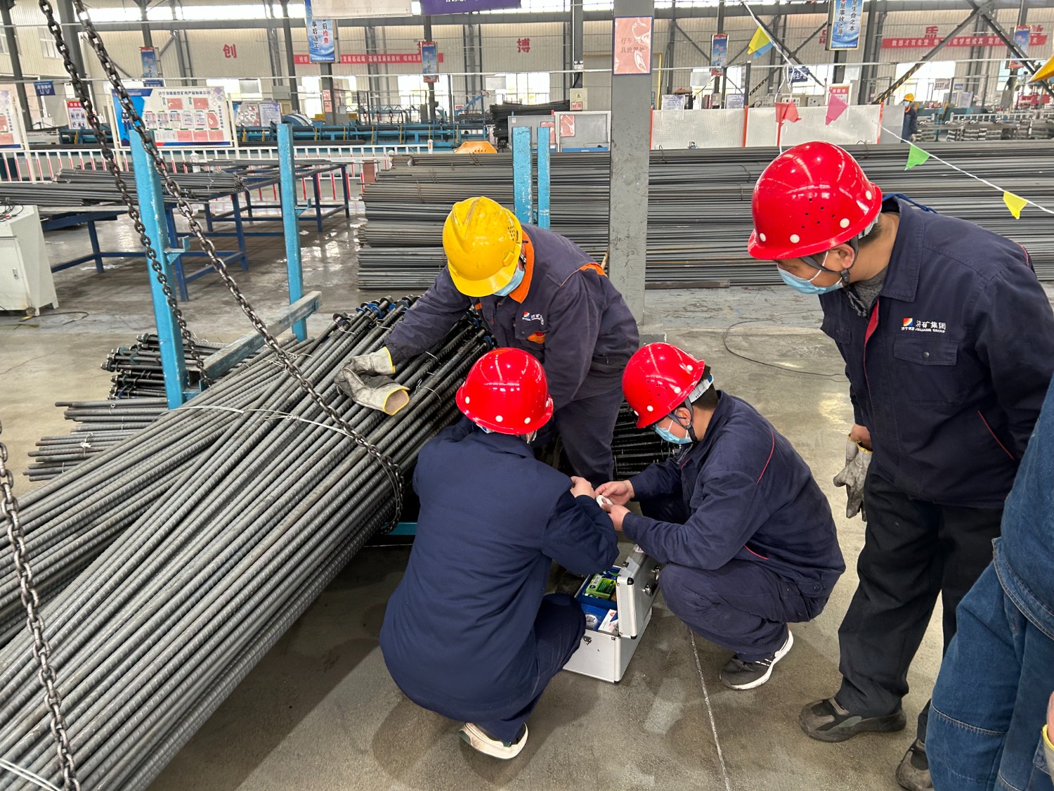 20230308培训到现场 安全意识入人心，图为现场应急处理场景（拍摄者：陈媛媛） (1)