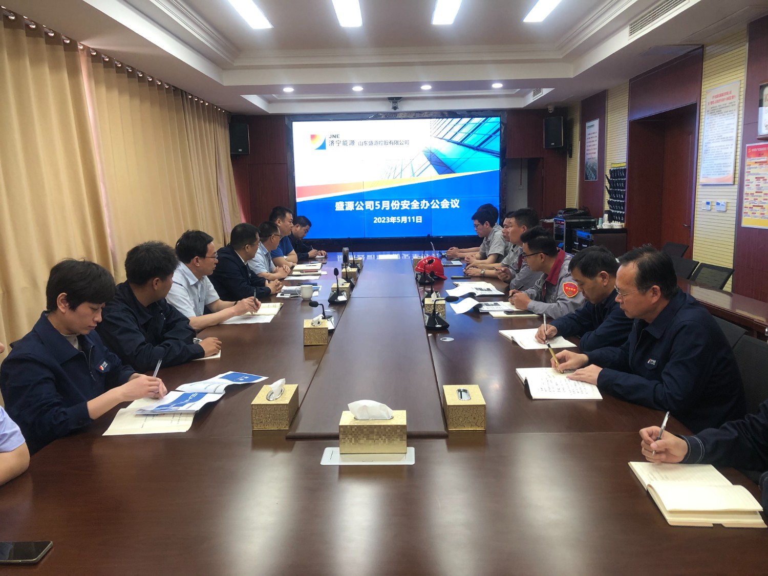 b2f34201020e09d35491eb2467688b8