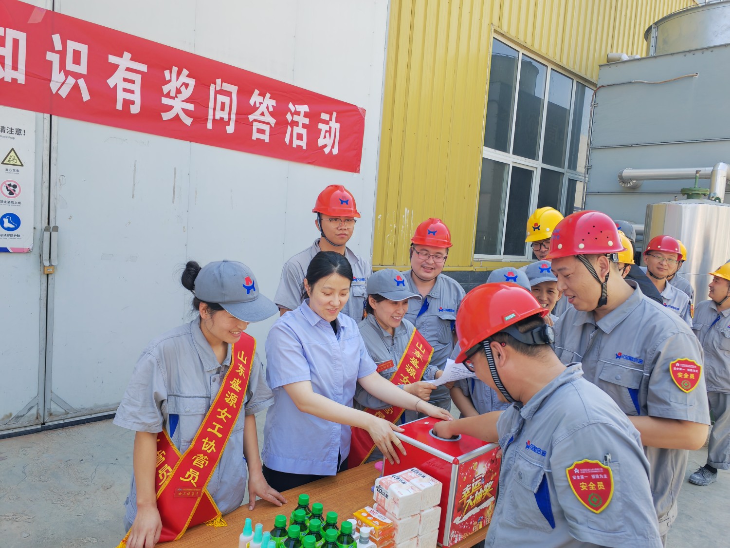 562f35f44558444db867cd24d1b3157