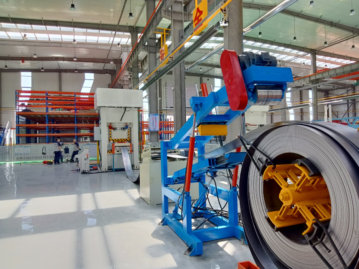 矿用支护材料数字化车间获评省级数字化车间 图为矿用公司车间现场 (拍摄者:郝晓霞)(3)