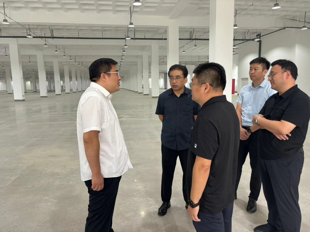 满人源带队到产业园调研指导工作