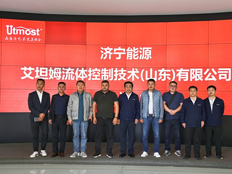 跨国携手觅新机!哈萨克斯坦客户考察盛源公司,共启合作新篇