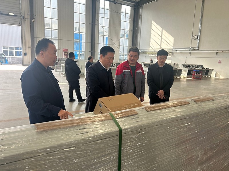 北宿镇领导到精 密制造产业园调研指导工作