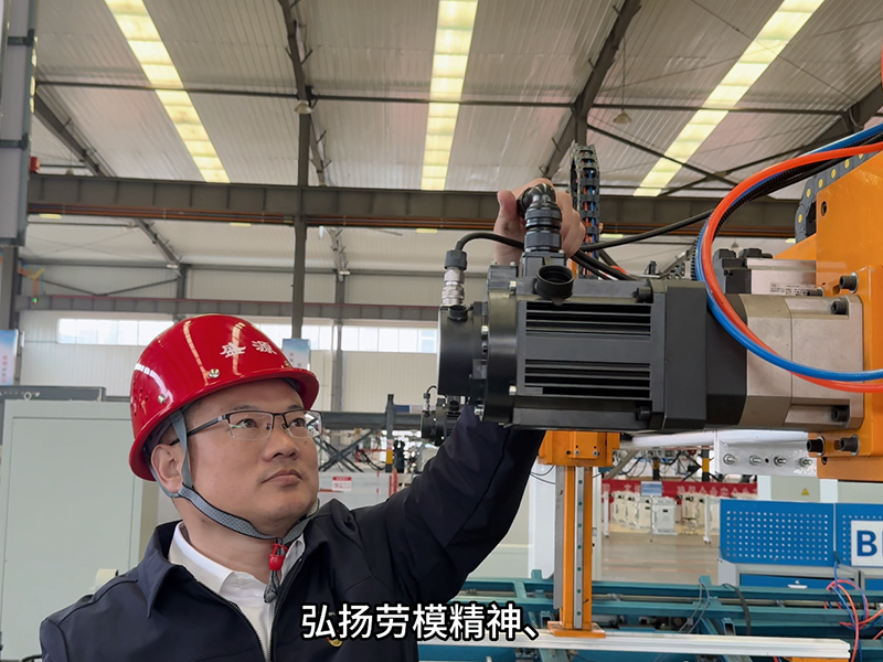 千亿显担当  劳动铸辉煌